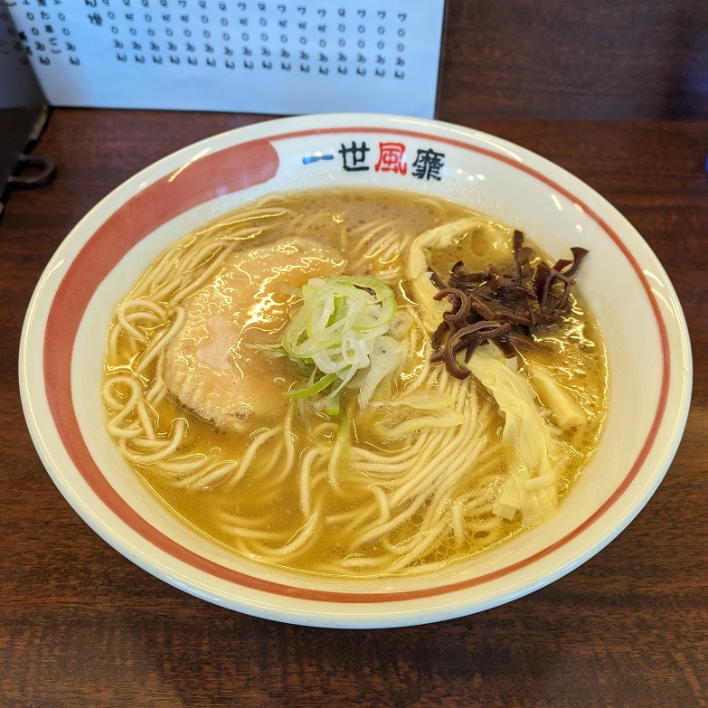 とんこつ醤油ラーメン